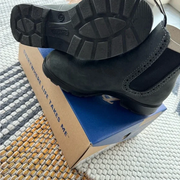 ❗️SOLD❗️Like New - Blundstone 1630 Women’s Original High Top Boots, Rustic Black - Picture 10 of 10